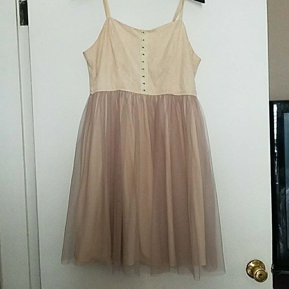 Tulle for and flare dress